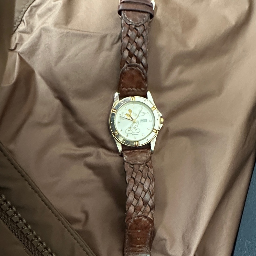 Elegant Brown Braided Leather Bracelet Watch